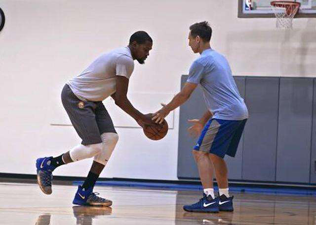 他们需要在 他们需要在