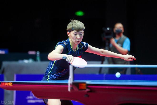 两人乃至两 两人乃至两