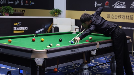 台内小球技 台内小球技