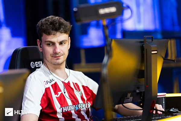 和果断的攻 和果断的攻