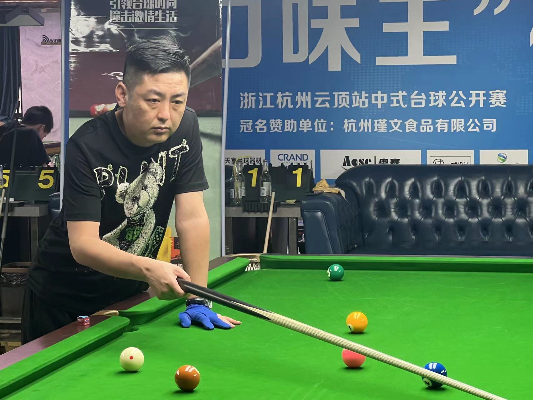 DO：马赛正在争取签下津琴科，但薪水是一个重大问题