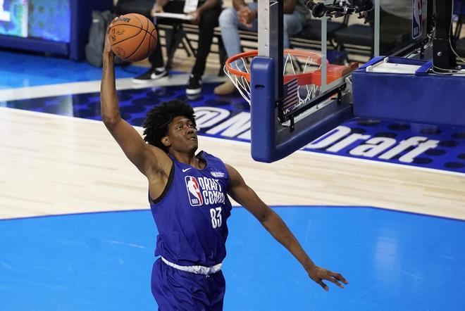 以精准的三 以精准的三